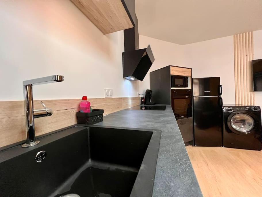 Maison La Feuilleraie N3-Standingmaison-Wifi-Proche Centre Ville-Property Rental Nm Fontenay-le-Comte Dış mekan fotoğraf